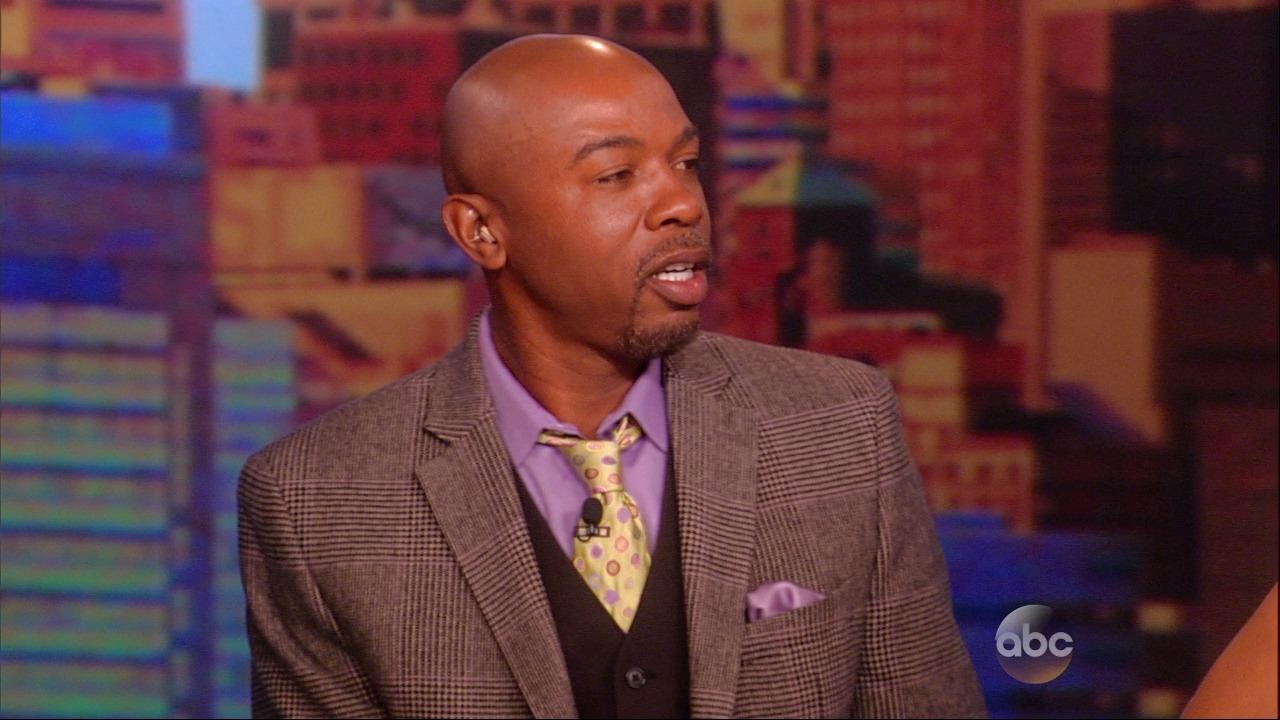 VIEW_3785_HOTTOPICFAKINGSEXUA_SHOWCLIP_dec010222b7343738b86